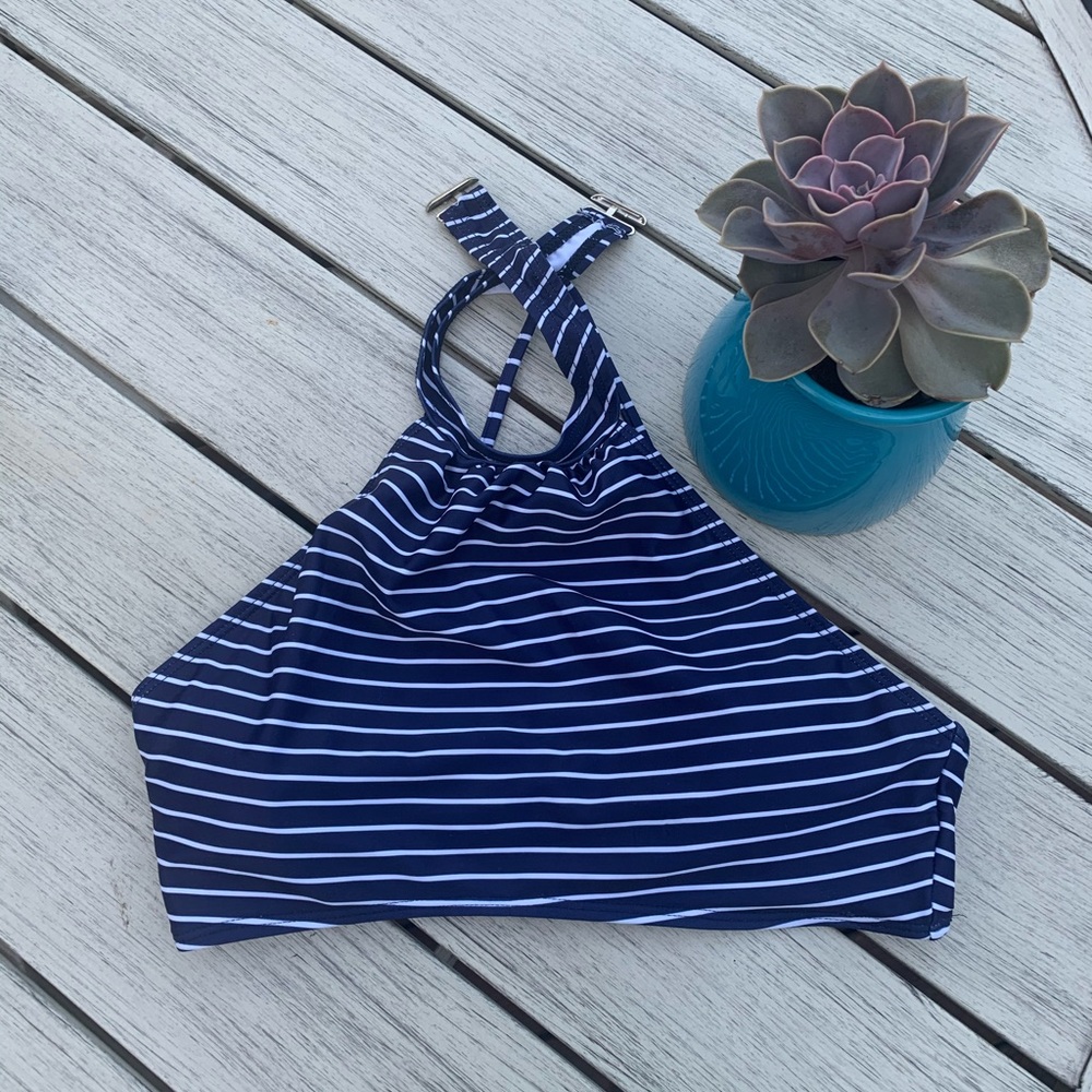 🎁 FREE GIFT - Swimsuit Top